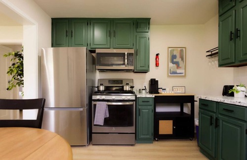 Peoria Heights House | Heights Haven on Paris | 2BD Stay