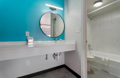 Greater Heights Hotel | Heights House Hotel - Houston Heights Downtown, an Ascend Collection Hotel
