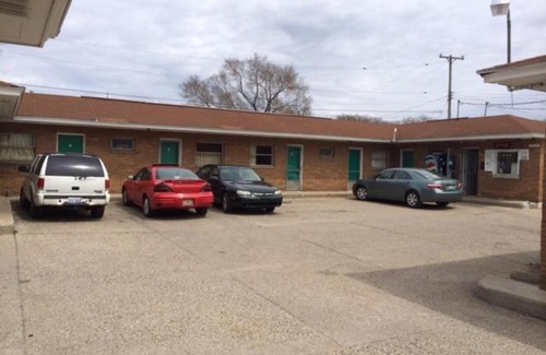 Muskegon Heights Hotel | Heights Motel