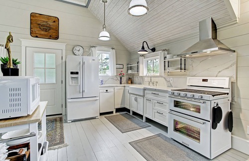 Greater Heights House | Heights Treehouse Loft