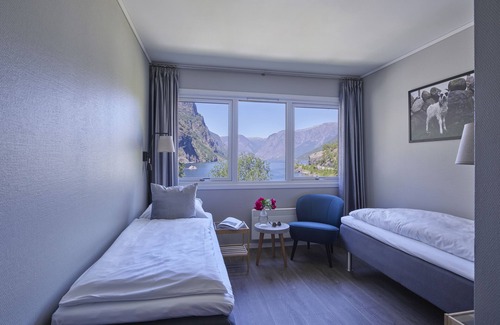 Flåm House | Heimly