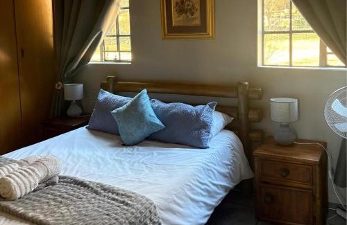 Hekpoort Apartment | Hekpoort Rorymi Guest farm