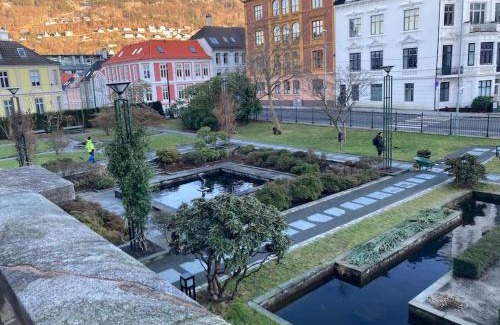 Laksevag Villa | Hel villa i Bergen med flott utsikt og 4 soverom