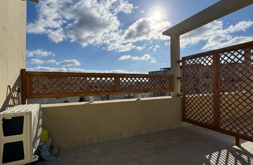 Sassari House | Helios House