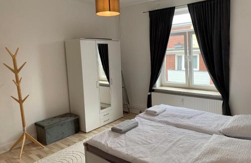 Neumuenster Apartment | Helle Freude! Modern Apartment in central Location