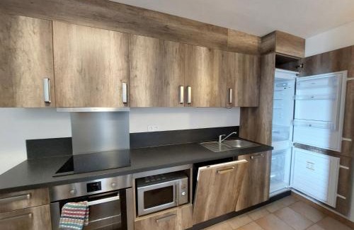 Le Mas Apartment | Hellebore