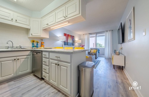 North West Florida Condo | Hello Sunshine, 60 yards from the beach