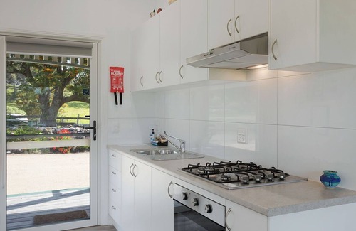 Central Tilba Cabin | Henkley Cottage 3 - Ezekiel