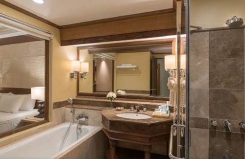 Boracay Island Resort | Hennan Resort & Spa in Boracay Station 2 near D'mall