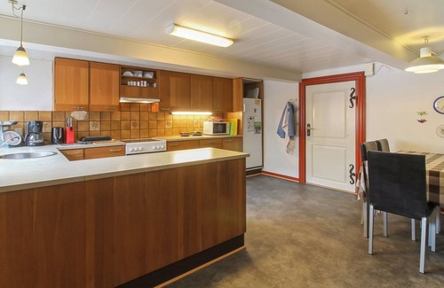 Ballum House | "Henrieke" - 10km from the sea by Interhome