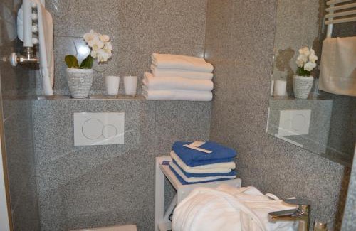 Saarlouis Apartment | Henry II