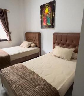 Cimahi House | Hens Guesthouse Syariah