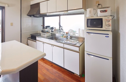 Uruma Apartment | Henza Island paradise just across the underwater/Uruma Okinawa