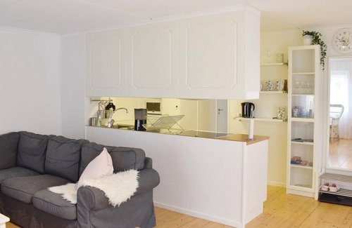 Stora Fro House | Here you will stay only 150 m from the Kalmarsund beach.