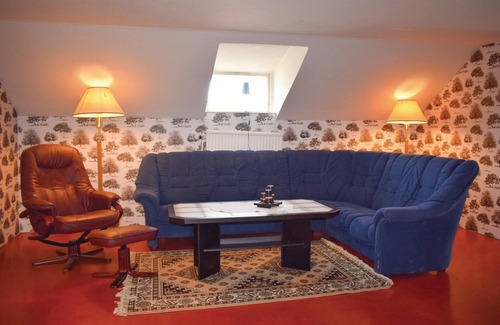 Soderkoping House | Here you will stay in a spacious cottage with good residential location.
