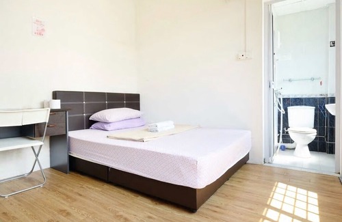 Lavender Apartment | Heritage apartment: Master room* +bathroom