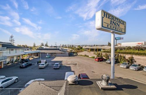 Hayward Hotel | Heritage Inn Express Hayward