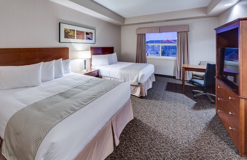 Brooks Hotel | Heritage Inn & Suites
