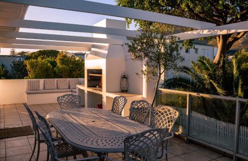 Voelklip Apartment | Hermanus Family Getaway - Near The Beach