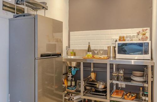 Kareeberg Apartment | Hermanus Waterfront Boho Studio Apartment, Whale Coast Hideaway