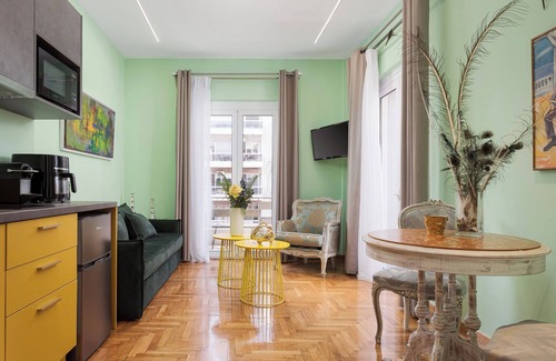 Mets Apartment | Hermes City Apartment, Olympian Zeus Apartments