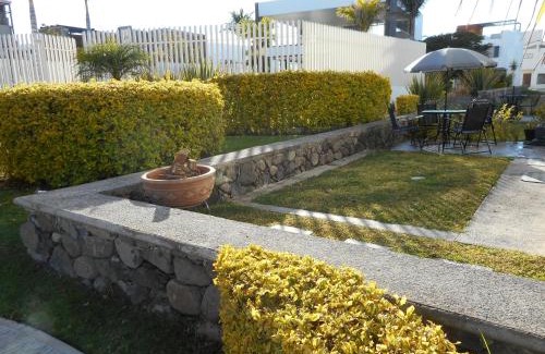 San Cristobal House | Hermosa Casa en Orilla del lago -Zona de villedos-