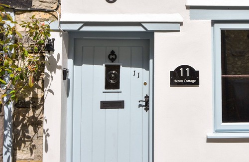 Colyton Cottage | HERON COTTAGE, pet friendly, character holiday cottage in Colyton