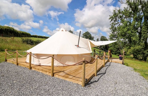 Llandysul Cottage | HERON'S RETREAT, pet friendly, country holiday cottage in Llandysul