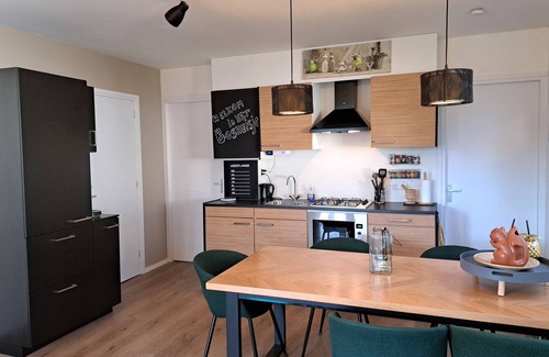 Sevenum Ski Chalet | Het Boshuisje, 5-room chalet max 7 pers. in Schatberg Park, Limburg, NL