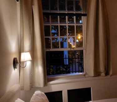 Leiden Bed & Breakfast | Het Waterhof