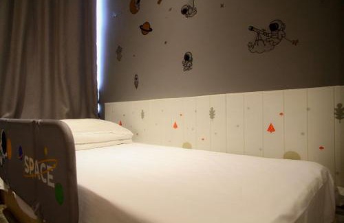 Jeifangbei Central Business District Hostel | Heye International Youth Hostel