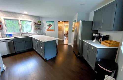 Franconia House | HFH: Spectacular Home with Private Pool, Hot Tub, Views, Dog Friendly. Featured in Boston Herald!