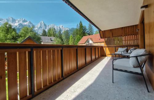 Gozd Martuljek Apartment | Hiša Oblak