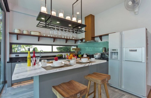 Nong Prue Villa | Hi At Home - 4BR Luxury Pool Villa in Pattaya
