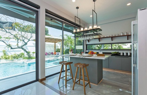 Nong Prue Villa | Hi At Home - 4BR Luxury Pool Villa in Pattaya