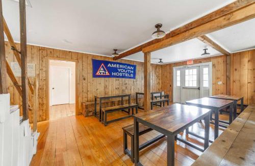 West Tisbury Hostel | HI Martha's Vineyard Hostel