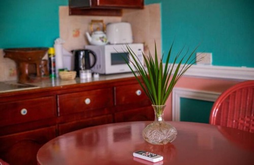 Soufriere Apartment | Hibiscus Hideaway – Superior Garden Room