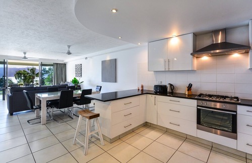 Hamilton Island Apartment | Hibiscus Lodge 1 - Ground Floor Apartment