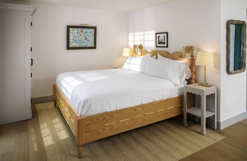 Shelter Island Heights House | Hickory Cottage | The Pridwin Hotel and Cottages