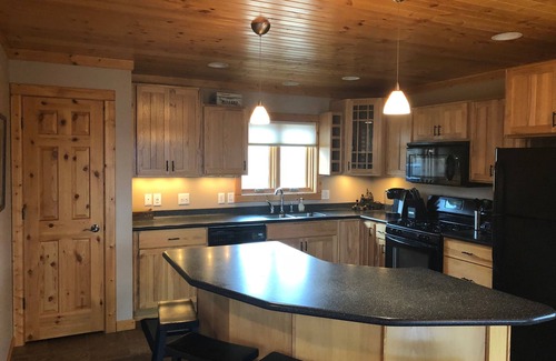 Sauk County Cabin | Hickory Ridge Log Cabin Living