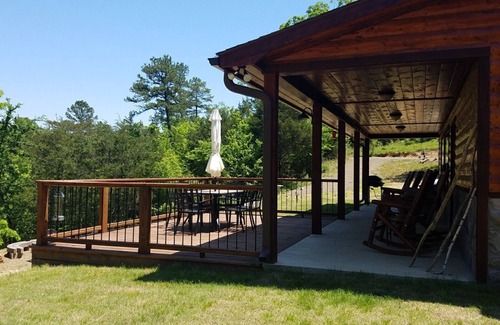 Smithville Cabin | "HIDDEN BLISS" CABIN ON 5 ACRES with Hot Tub!