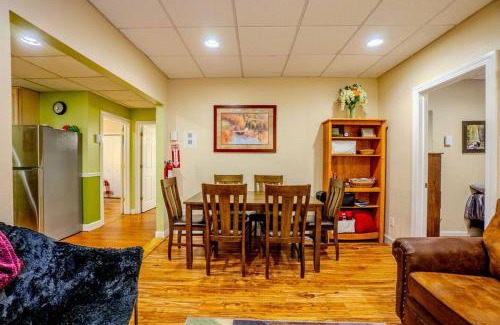 Bayfield House | Hidden Gem, 3 Bed Cozy Condo - Dogs Welcomed