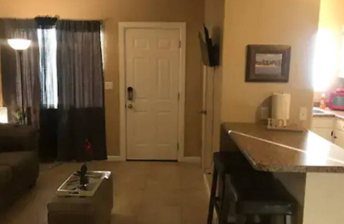 Peter Howell Apartment | Hidden Gem in Midtown