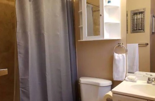 Peter Howell Apartment | Hidden Gem in Midtown