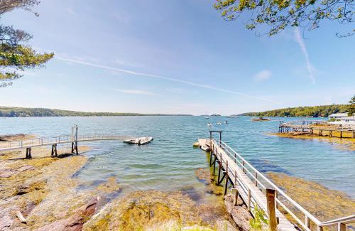 Bayville House | Hidden Gem Retreat