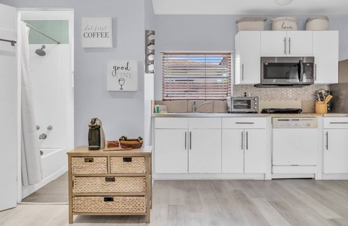 Biscayne Park House | Hidden Gem Tiny house centrally located in nature