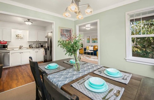Bryant House | Hidden Getaway Family House - UW - Children Hospital