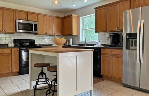 Town of Marbletown House | Hidden High Falls 4BR Oasis on 3 acres by trail!