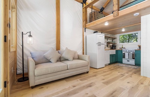 Branson Cabin | Hidden Hollow | Desirable Ozark Glamping!