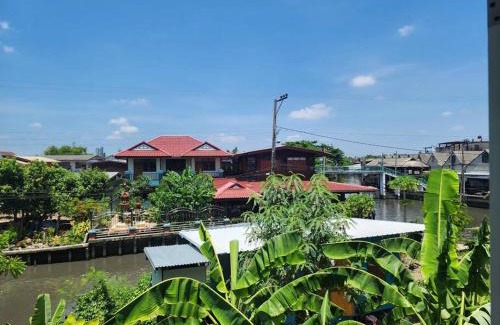 Chom Thong Apartment | Hidden Homestay